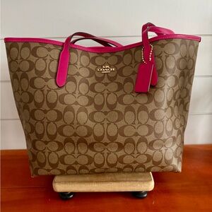 Coach City Tote in Khaki/Bold Pink